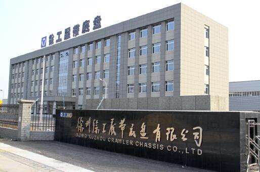 徐工首条TDL135履带总成下线